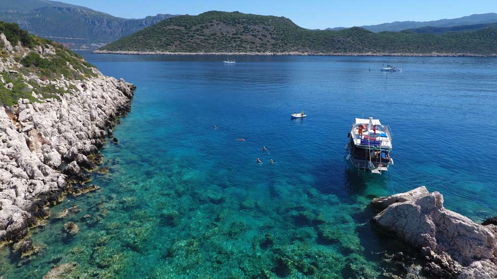 Lunch-Spot-Swimming-Tour