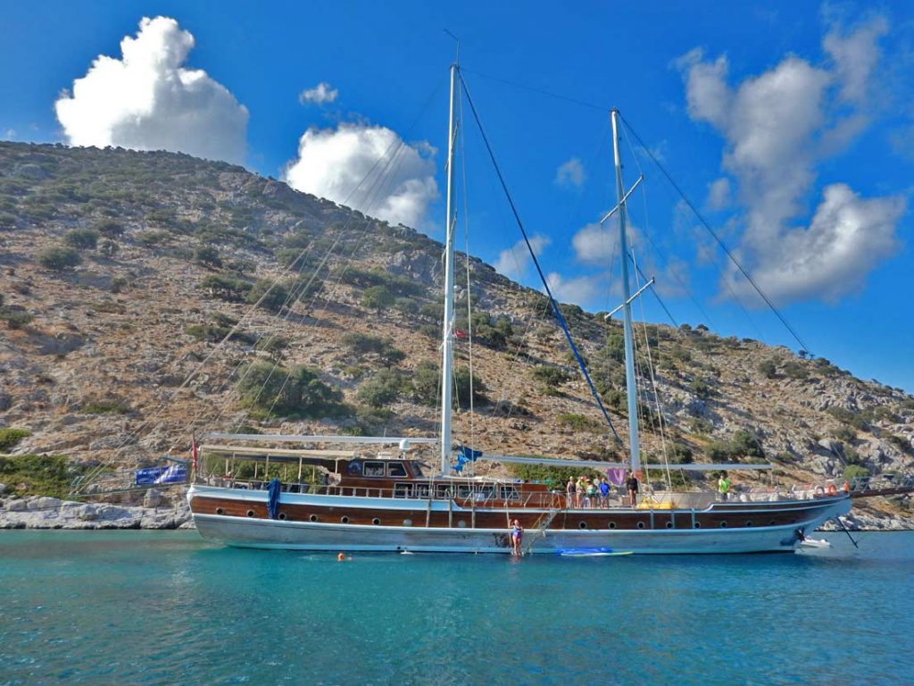 Gulet-Swimming-Cruise-Liveaboard